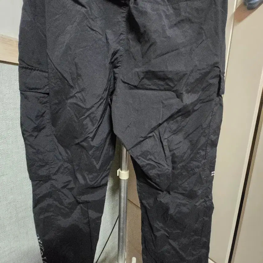 [BUNJANG] Nike Black Cargo Jogger Training Pants / 나이키 블랙 카고 조거 트레이닝 바지