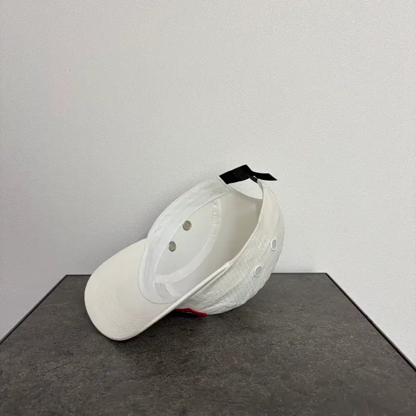 [BUNJANG] Supreme Box Logo Camp Cap White / (OS) 슈프림 박스로고 캠프캡 모자 벤틸 벤타일 화이트