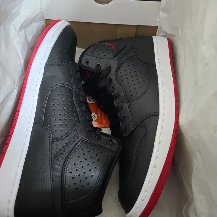 [BUNJANG] Nike Air Jordan Access Black Sneakers / 나이키 에어조던 액세스 블랙 300 사이즈 AR3762