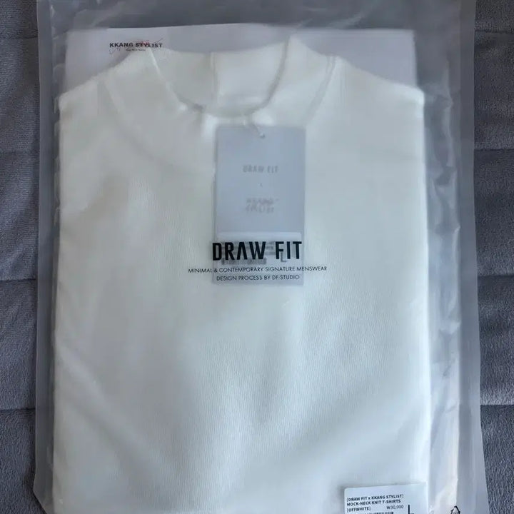 [BUNJANG] Drawfit Mock Neck T-shirt Off White L / [새상품] [서강준 착용] 드로우핏 모크넥 티셔츠 오프화이트 L