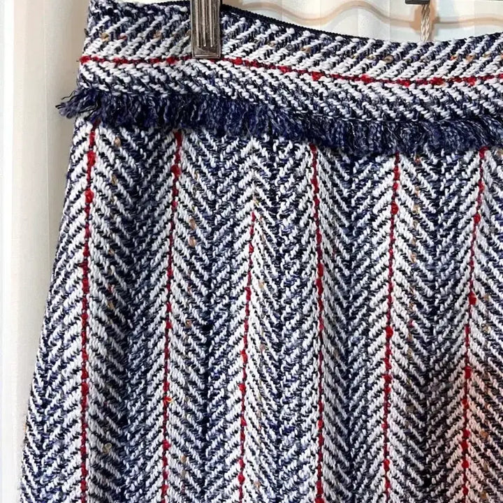 [BUNJANG] Herringbone Tweed Wool Skirt (Size M) / 헤링본 트위드 모직 스커트 거의새것 M