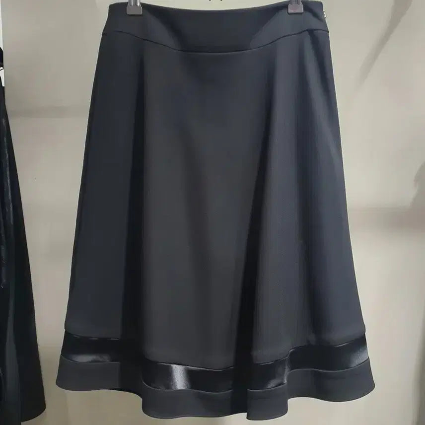 [BUNJANG] Unbranded Midi Skirt 3-Piece Set / 미디  스커트  3종   선택(새상품)
