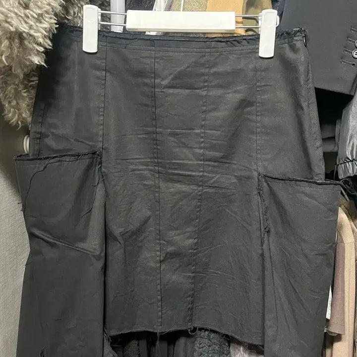 [BUNJANG] Sunjae WING SKIRT IN BLACK M / 순지 WING SKIRT IN BLACK M