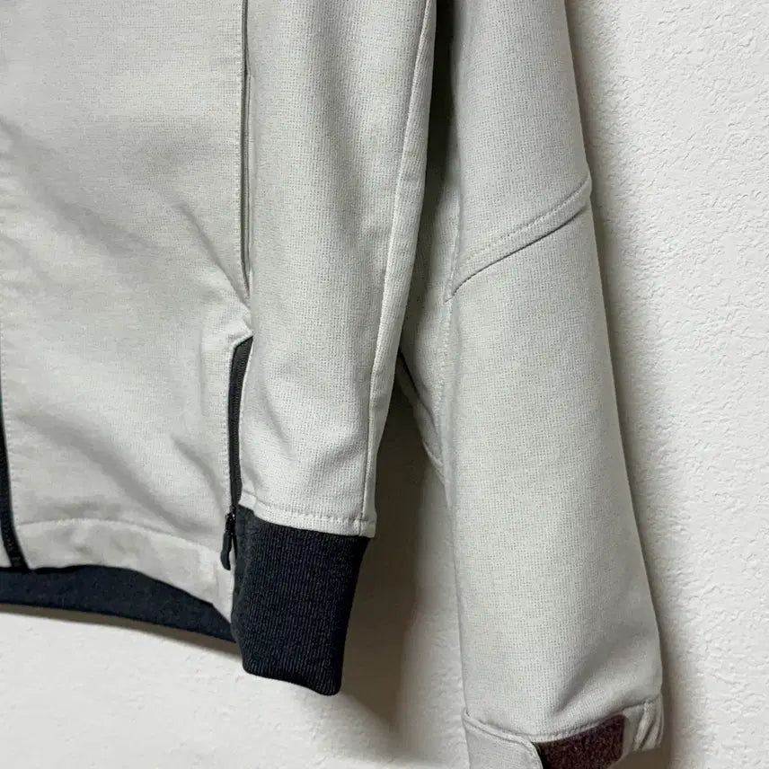 [SOLD OUT] 코오롱 스포츠 후드집업 90