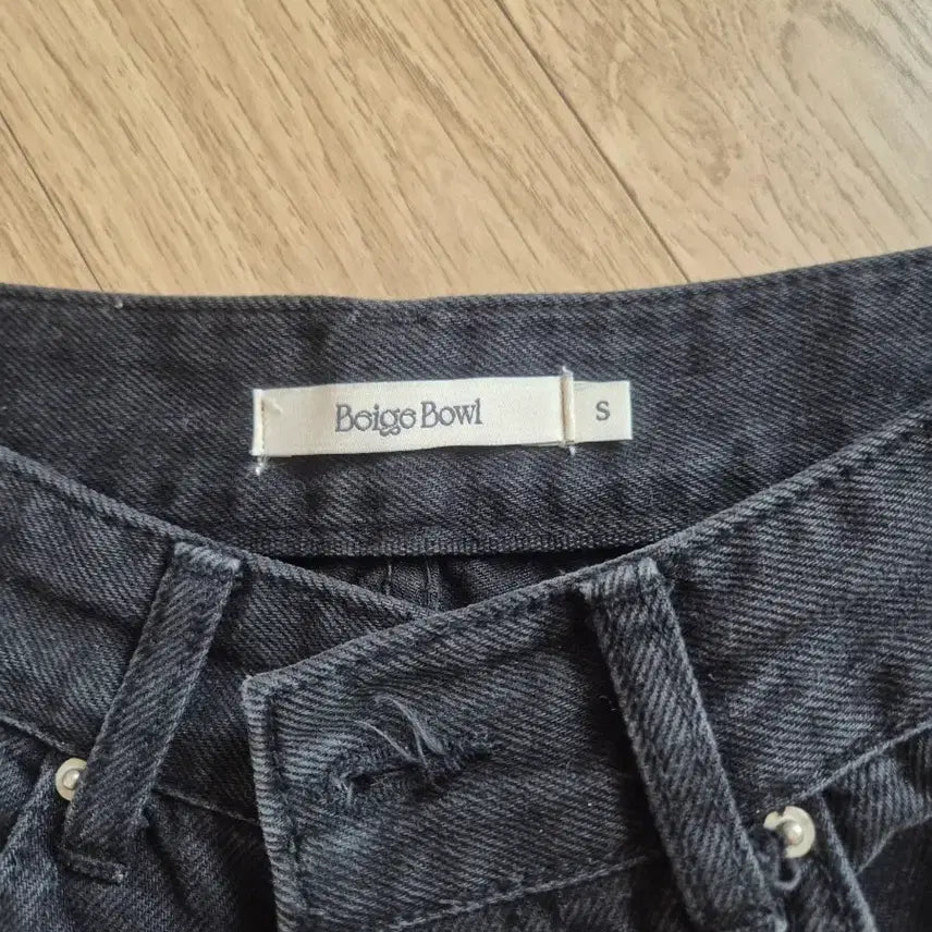 [BUNJANG] Beige Bowl Kipas Denim Black Jeans S Size / 베이지보울 키파스데님 블랙 진 S사이즈