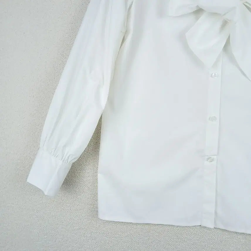 [BUNJANG] White Ribbon Blouse (Size 66-77) / 여성 화이트 리본 셔츠 블라우스(66~77)