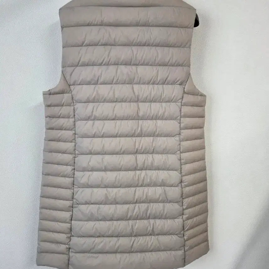 [BUNJANG] Plastic Island Best [Unworn] / 플라스틱 아일랜드 베스트 [미착용]