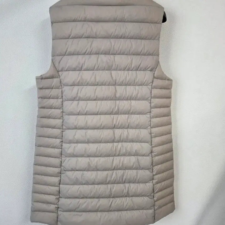 [BUNJANG] Plastic Island Best [Unworn] / 플라스틱 아일랜드 베스트 [미착용]