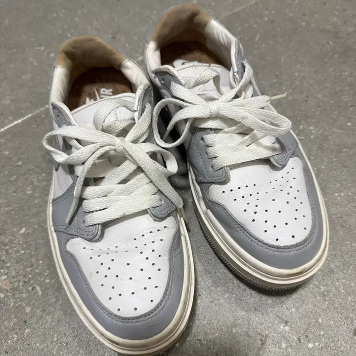 [BUNJANG] Jordan 1 Elevate Low White and Wolf Grey / (W) 조던 1 엘리베이트 로우 화이트 앤 울프 그레이