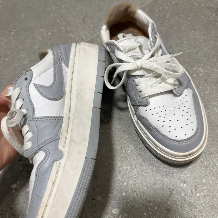 [BUNJANG] Jordan 1 Elevate Low White and Wolf Grey / (W) 조던 1 엘리베이트 로우 화이트 앤 울프 그레이