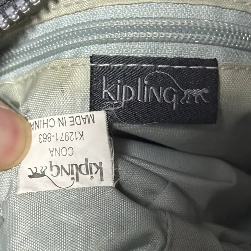 [BUNJANG] Kipling Brown Mini Crossbody Tote Bag with Gorilla Keyring / 키플링 차콜 회색 미니 크로스백 토드백 숄더백 고릴라 인형 키링 갸루