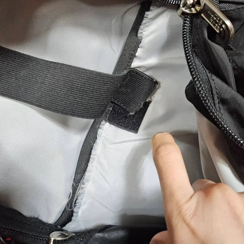 [BUNJANG] The North Face Hot Shot Big Backpack - Black / 노스페이스 핫샷 빅 백팩 Free