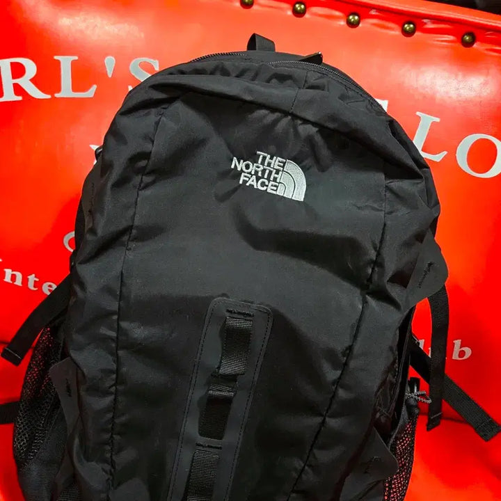 [BUNJANG] The North Face Hot Shot Big Backpack - Black / 노스페이스 핫샷 빅 백팩 Free