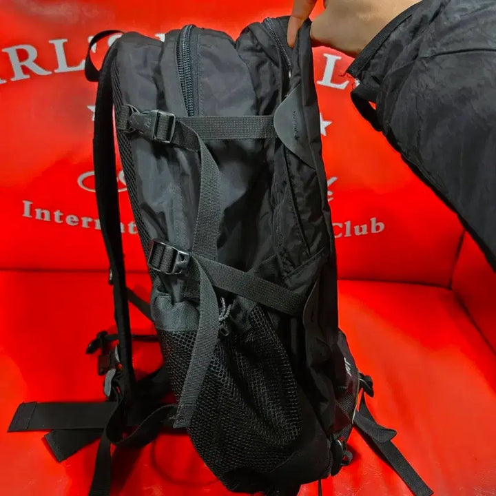 [BUNJANG] The North Face Hot Shot Big Backpack - Black / 노스페이스 핫샷 빅 백팩 Free