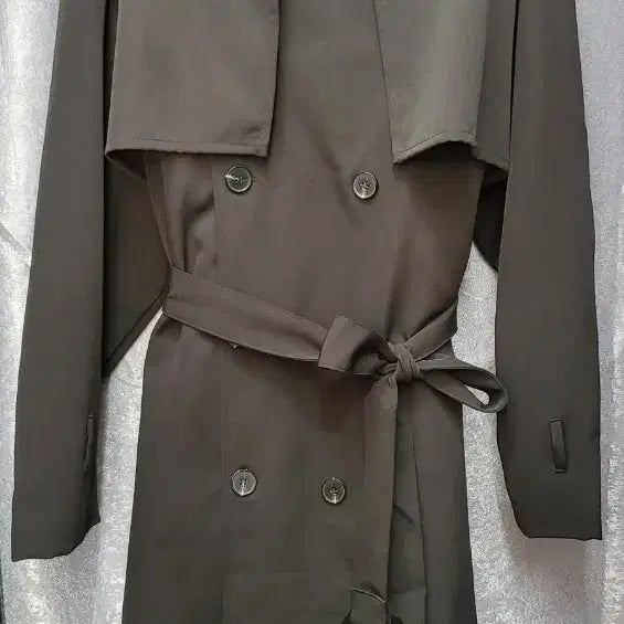 [BUNJANG] Black Double-Button Trench Coat / 블랙 더블버튼 트렌치 코트