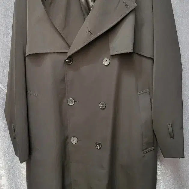 [BUNJANG] Black Double-Button Trench Coat / 블랙 더블버튼 트렌치 코트