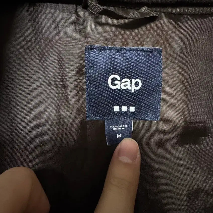 [BUNJANG] Gap Corduroy Padded Vest / 00s Gap 코듀로이 패딩 베스트