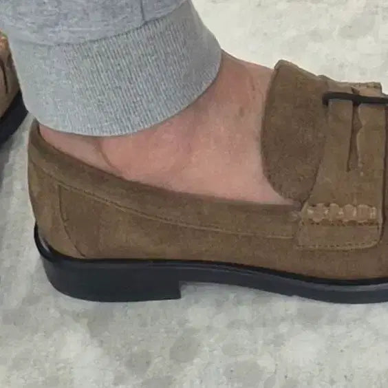 [BUNJANG] Zara Suede Loafers / 자라 천연소가죽 스웨이드로퍼 카키브라운 245 새상품