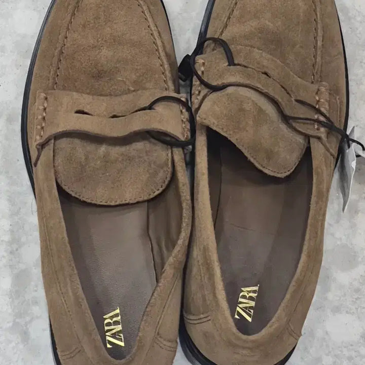 [BUNJANG] Zara Suede Loafers / 자라 천연소가죽 스웨이드로퍼 카키브라운 245 새상품
