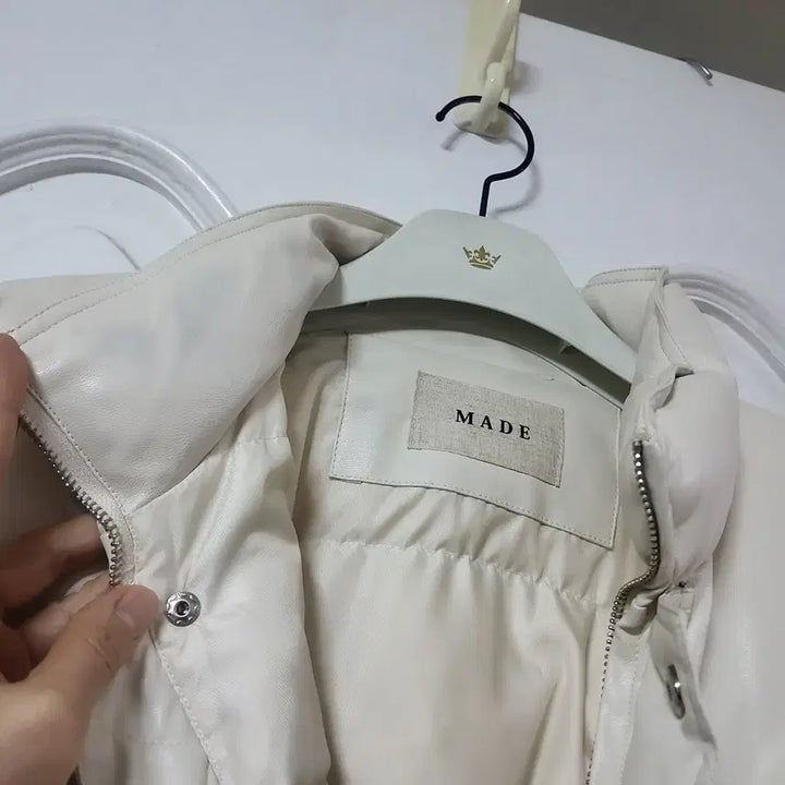 [BUNJANG] Ivory Padded Leather Short Jacket / 아이보리 엄청 빵빵 귀여운 레더 패딩 숏 점퍼 55~66반