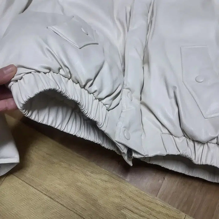 [BUNJANG] Ivory Padded Leather Short Jacket / 아이보리 엄청 빵빵 귀여운 레더 패딩 숏 점퍼 55~66반