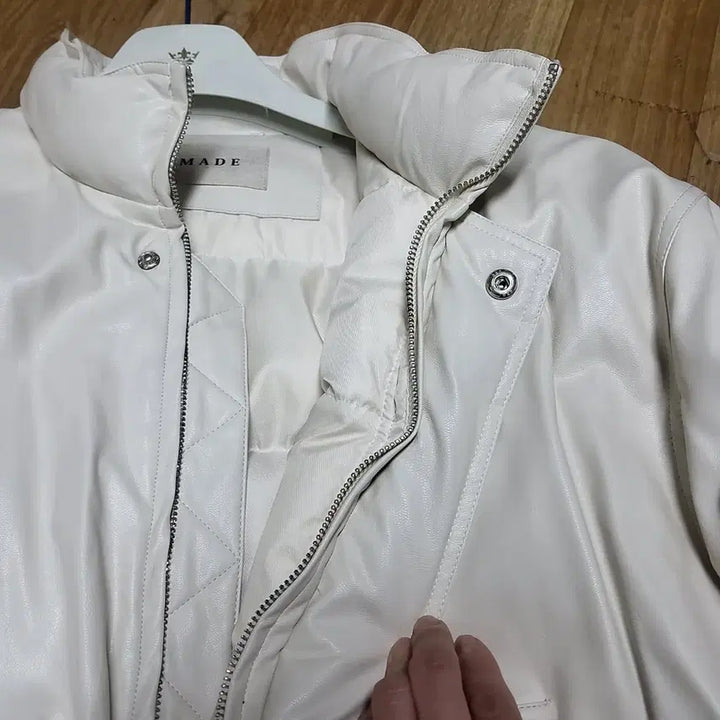 [BUNJANG] Ivory Padded Leather Short Jacket / 아이보리 엄청 빵빵 귀여운 레더 패딩 숏 점퍼 55~66반