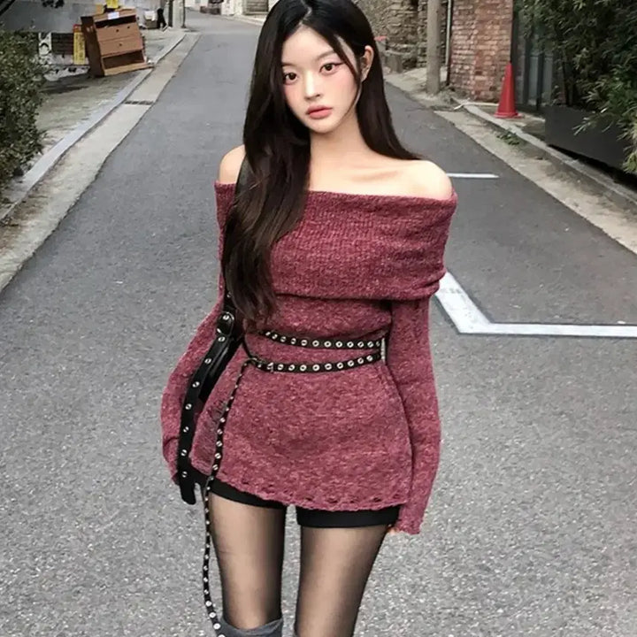 [BUNJANG] Avely Oversized Off-Shoulder Burgundy Knit Top / 에이블리 루즈핏 오프숄더 버건디 니트/여친룩/데이트룩