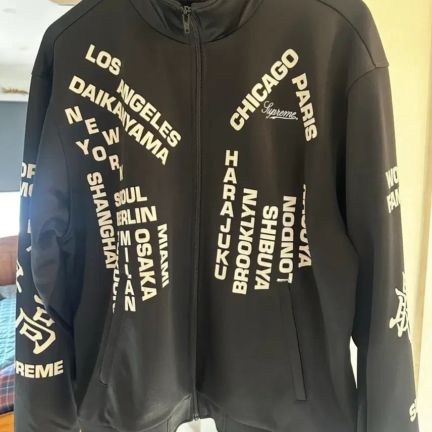 [BUNJANG] Supreme Worldwide Tricot Track Jacket L / 슈프림 월드와이드 트리콧 트랙자켓 L