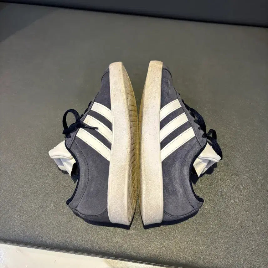 [SOLD OUT] 아디다스 여성 운동화 220사이즈