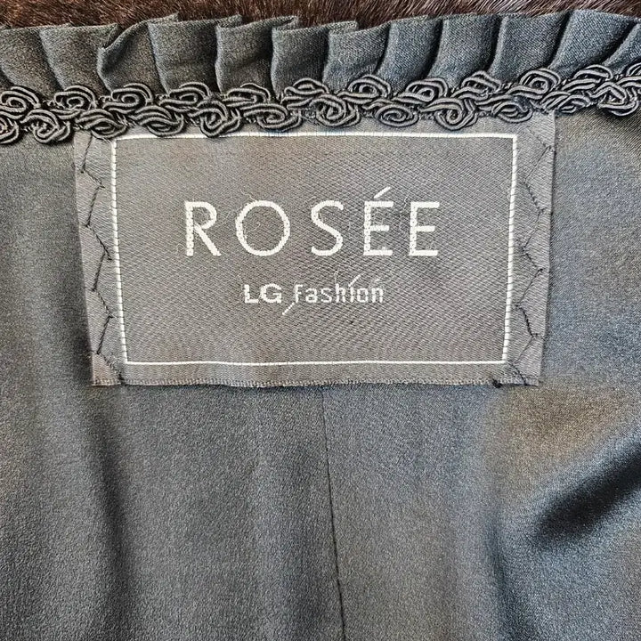 [BUNJANG] ROSEE Blackglama Stand Collar Half Mink Coat / 역시즌초특가 ROSEE로제 블랙그라마 스탠카라 하프밍크