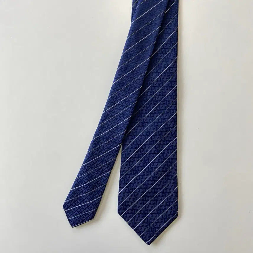 [BUNJANG] FENDI FF Monogram Tie 8.2cm / 펜디 (FENDI) 신형라벨 FF모노그램 정품 명품 넥타이8.2cm
