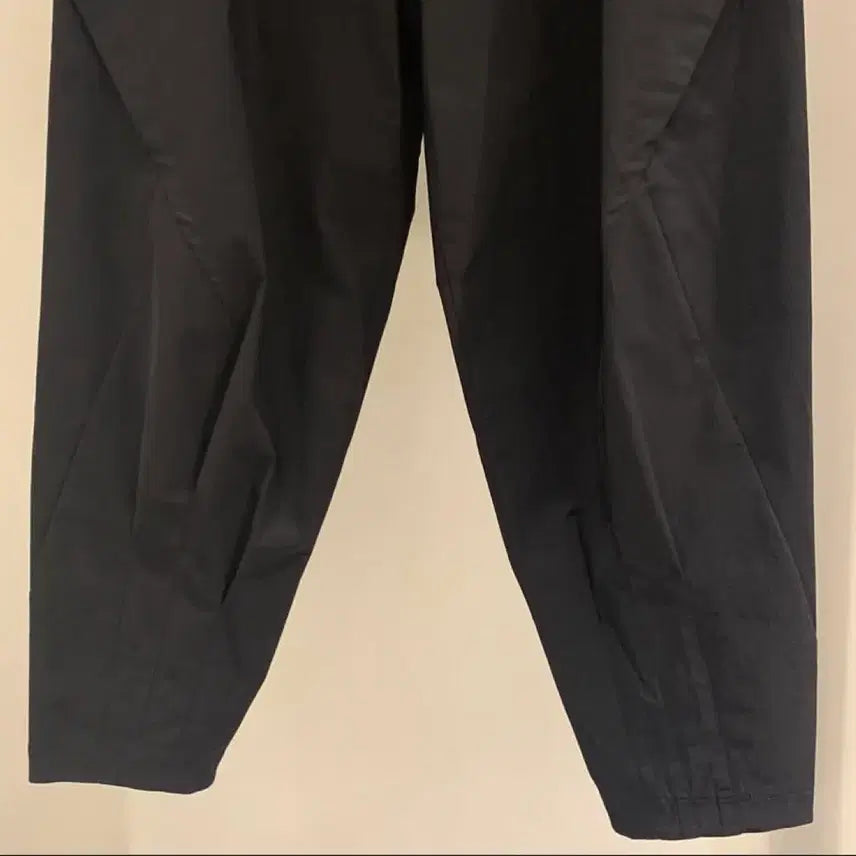 [BUNJANG] Songzio 23FW Dart Pants (Size 76) / 23FW 송지오 다트 팬츠 76사이즈