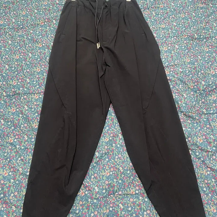 [BUNJANG] Songzio 23FW Dart Pants (Size 76) / 23FW 송지오 다트 팬츠 76사이즈