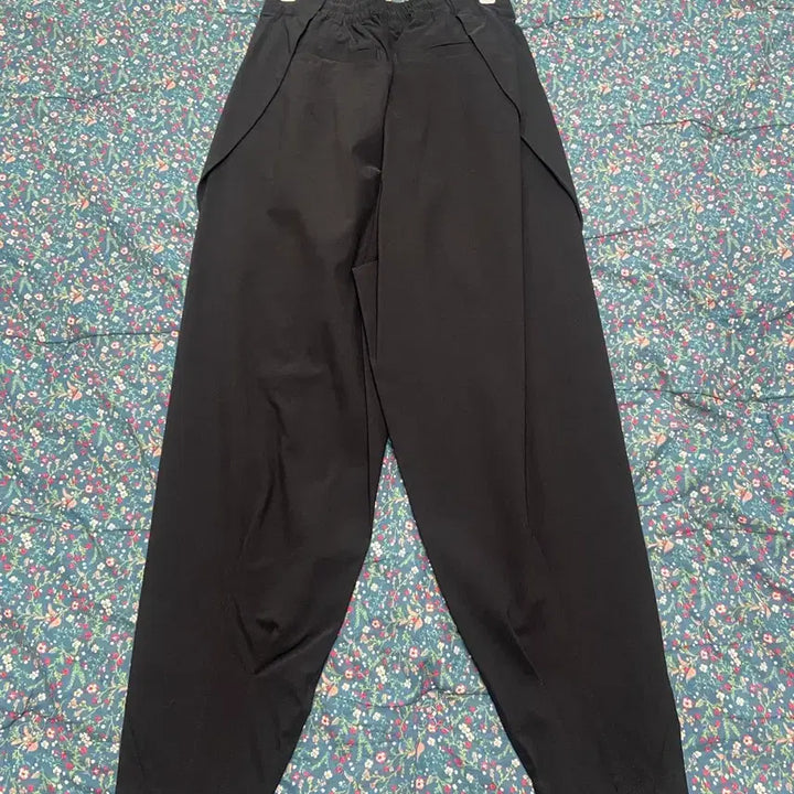 [BUNJANG] Songzio 23FW Dart Pants (Size 76) / 23FW 송지오 다트 팬츠 76사이즈