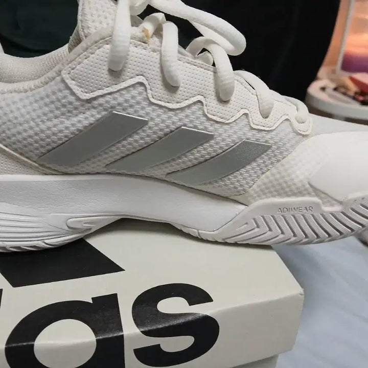 [BUNJANG] Adidas GameCourt 2 Silver (245) / 아디다스 게임코트2 메탈릭 실버 (245)