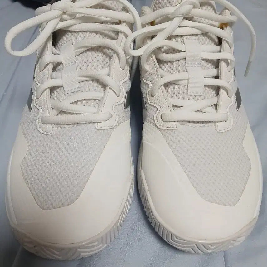 [BUNJANG] Adidas GameCourt 2 Silver (245) / 아디다스 게임코트2 메탈릭 실버 (245)