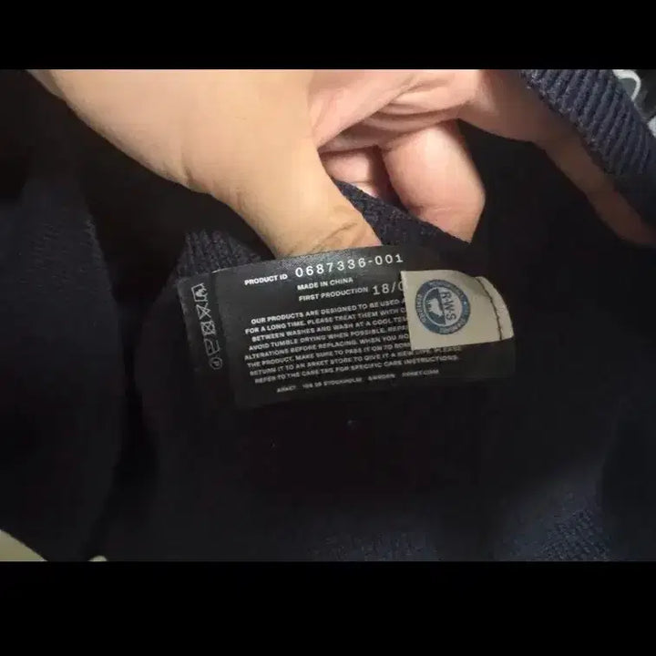 [BUNJANG] Arvet Navy Knit Zip-up (M) / 아르벳 니트집업 네이비(m)