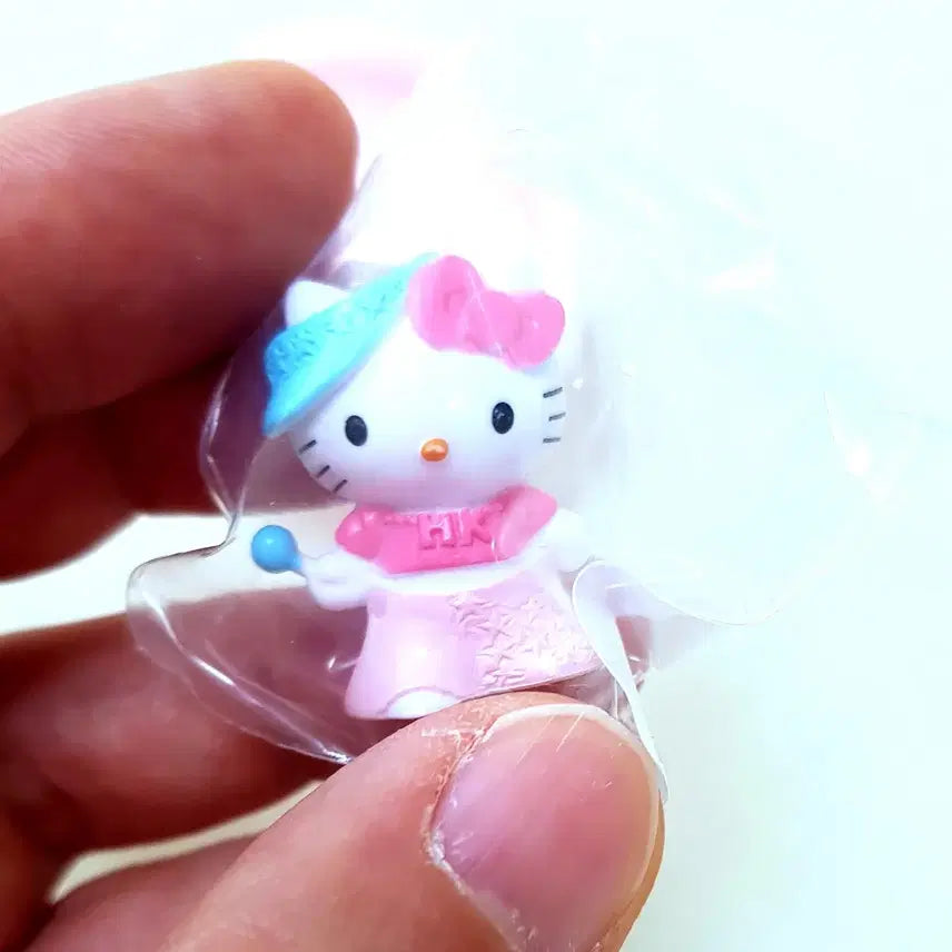 [BUNJANG] Hello Kitty Gacha Figure / 헬로키티 가챠 피규어