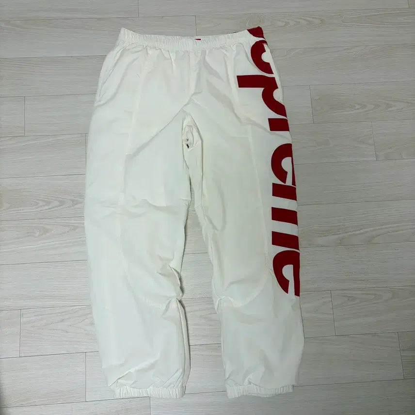 [BUNJANG] Supreme Spellout Track Pants White M Size / 슈프림 스펠아웃 트랙팬츠 화이트 m사이즈