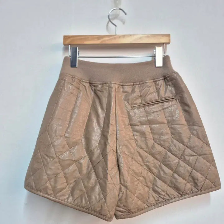[BUNJANG] System Beige Quilted Leather Shorts / 시스템 퀼팅 레더 반바지 베이지 64-94
