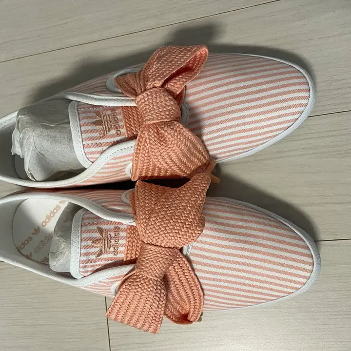 [BUNJANG] Adidas Relaise Low W ST Sneakers / 아디다스 리레이스 로우 W ST 240