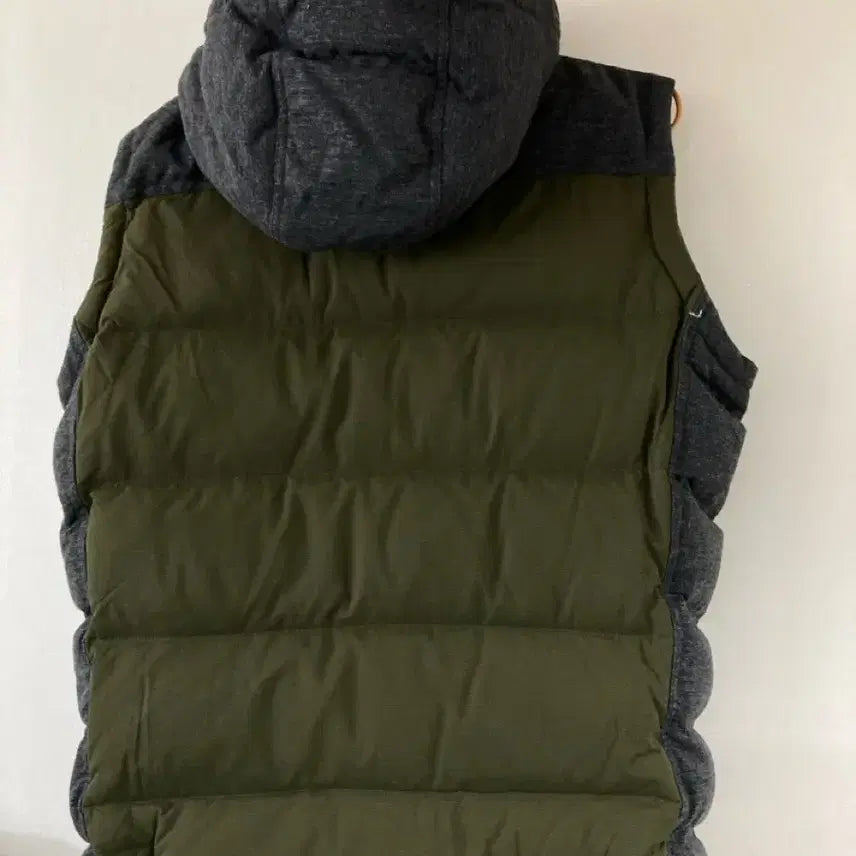 [BUNJANG] Unknown Montbell Goose Down Hooded Vest 100 / 몽벨 구스 패딩 후드 조끼 100