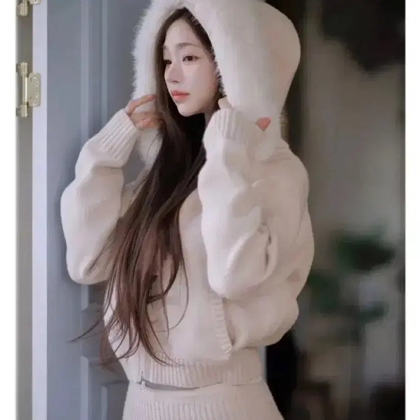 [BUNJANG] KINDAMIE Knit Hooded Zip-Up Black / 카인다미 퍼 니트 후드 집업 블랙