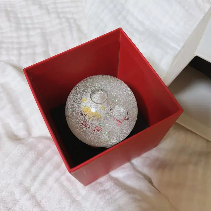 [BUNJANG] Kakao Friends Ryan Winter Wonderland Snow Globe / 새상품) 라이언 윈터 스노우볼 (박스채 그대로 있음)