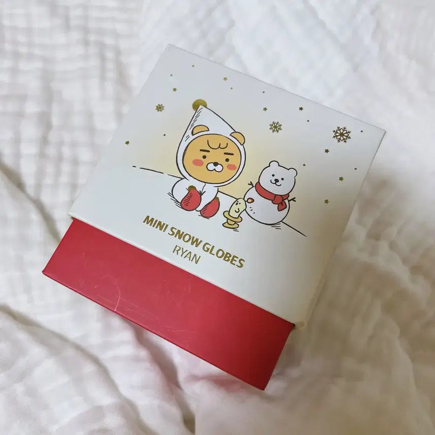 [BUNJANG] Kakao Friends Ryan Winter Wonderland Snow Globe / 새상품) 라이언 윈터 스노우볼 (박스채 그대로 있음)
