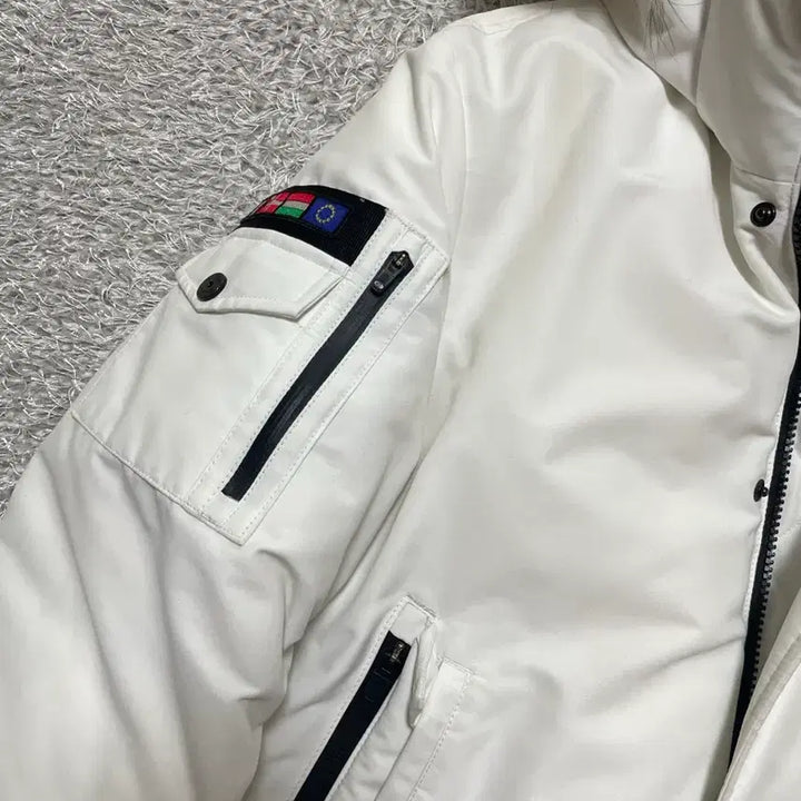 [BUNJANG] Aider White Padded Down Jacket / 아이더 화이트 패딩 점퍼
