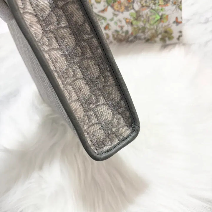 [BUNJANG] Dior Oblique Montaigne 30 Clutch Gray / [정품] 디올 오블리크 몽테인 30 클러치 그레이