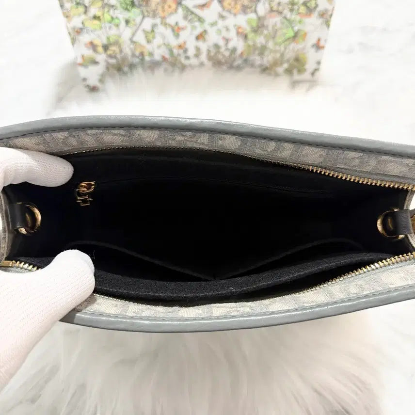 [BUNJANG] Dior Oblique Montaigne 30 Clutch Gray / [정품] 디올 오블리크 몽테인 30 클러치 그레이