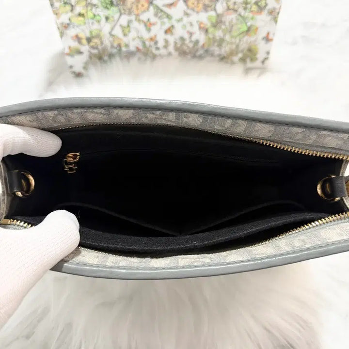 [BUNJANG] Dior Oblique Montaigne 30 Clutch Gray / [정품] 디올 오블리크 몽테인 30 클러치 그레이