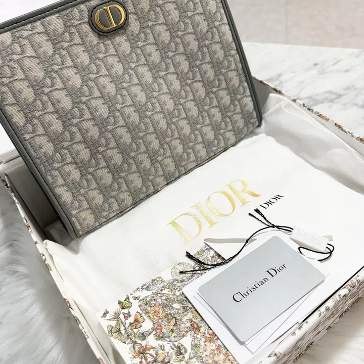 [BUNJANG] Dior Oblique Montaigne 30 Clutch Gray / [정품] 디올 오블리크 몽테인 30 클러치 그레이